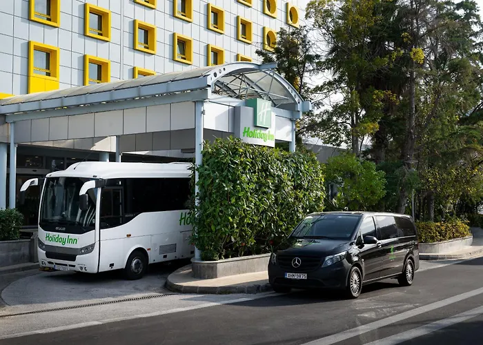 Holiday Inn s Attica Av, Airport W. By Ihg